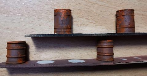 Fässer mit fertigem Untergrund